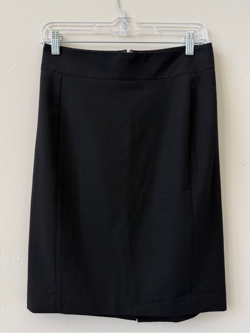 Ann Taylor Black Tailored Pencil Skirt, Size 2, EUC, Corporate Capsule Wardrobe